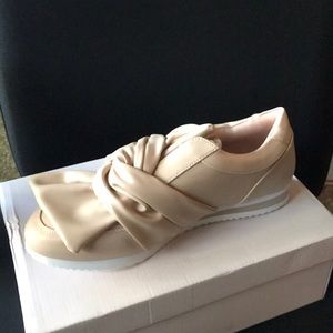 Cute/Casual Sneakers